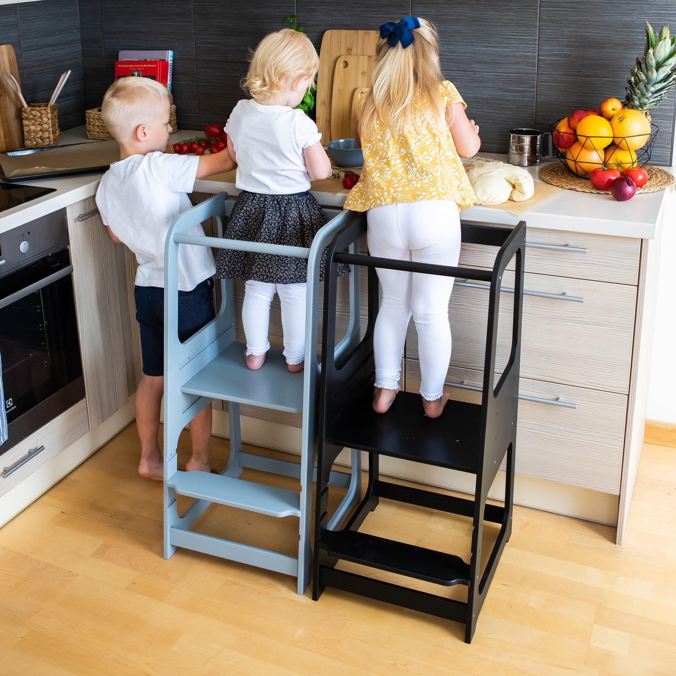 Montessori pagalbininko bokštelis su pakopėle