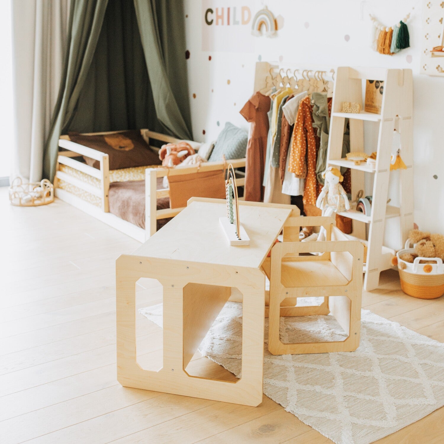Montessori pirmasis stalo ir kėdės rinkinys su 1 kėde