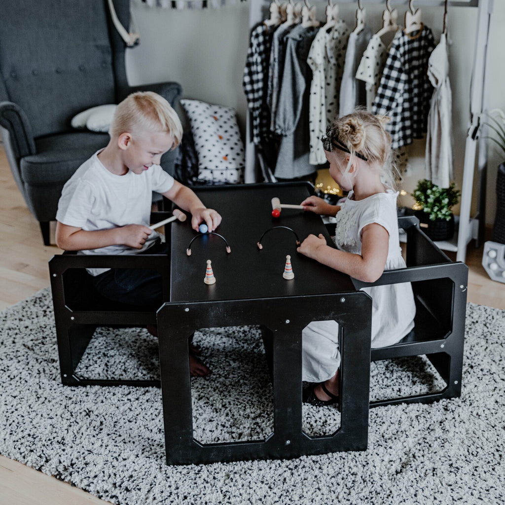Montessori pirmasis stalo ir kėdės rinkinys su 2 kėdėmis