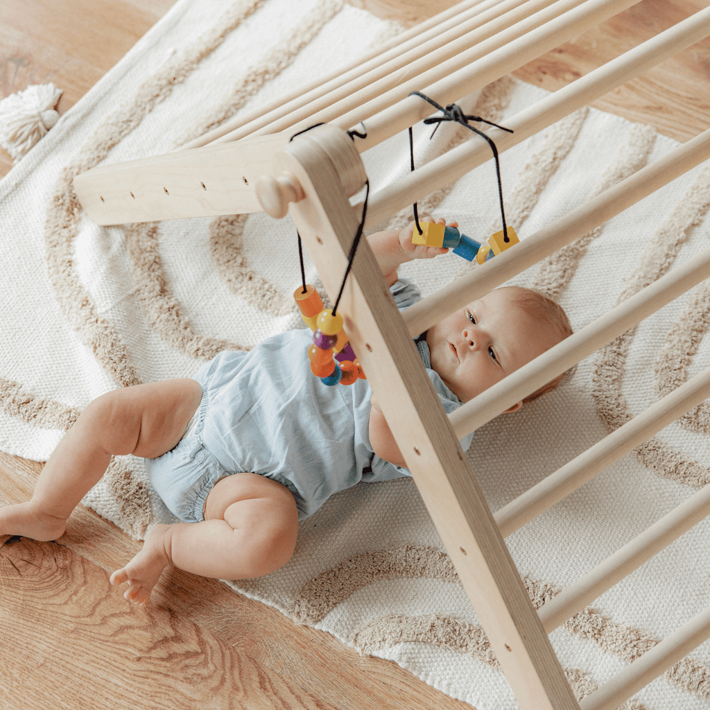 SIPITRI® dviejų segmentų trikampė laipynė su čiuožimo ir laipiojimo rampa