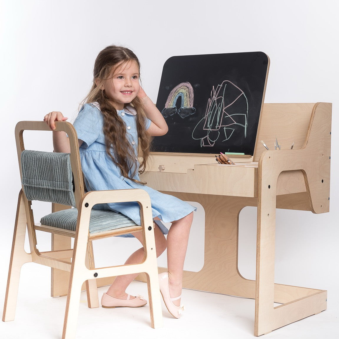Adjustable Children Montessori Table and Chair Set Luula - Mint Green