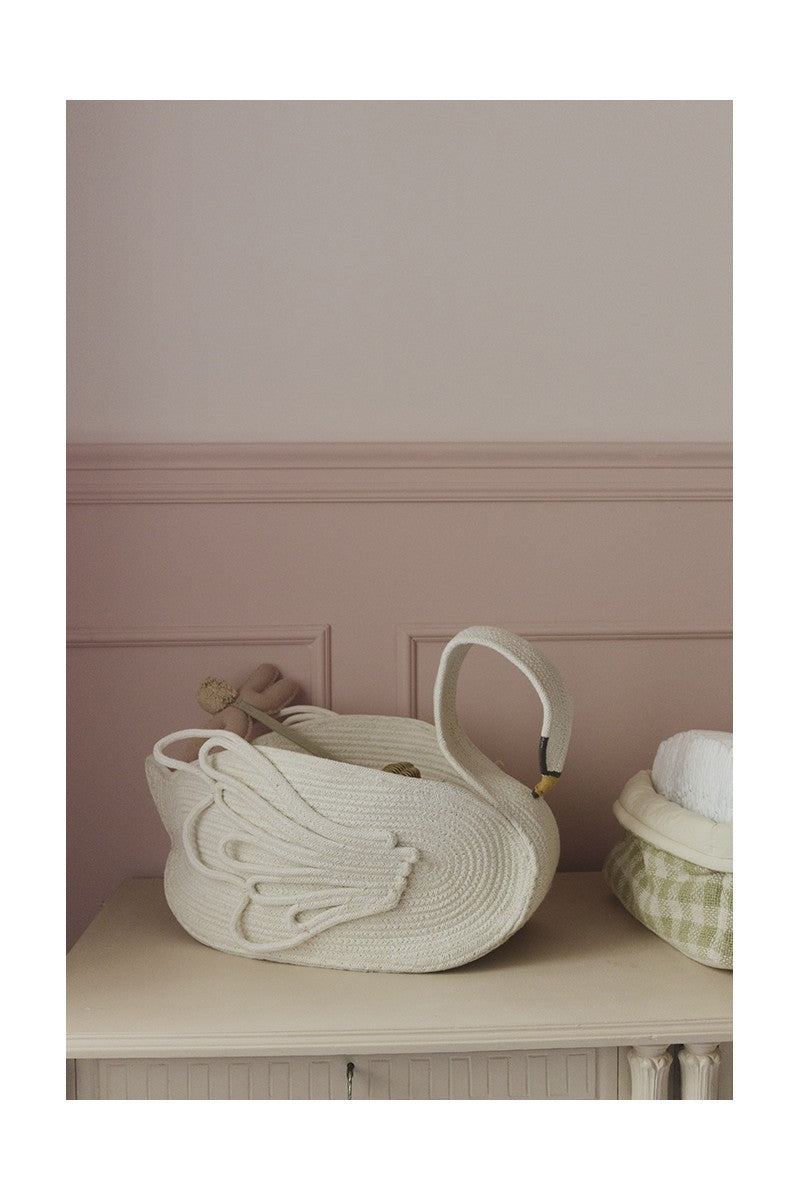 Decorative Basket Swan