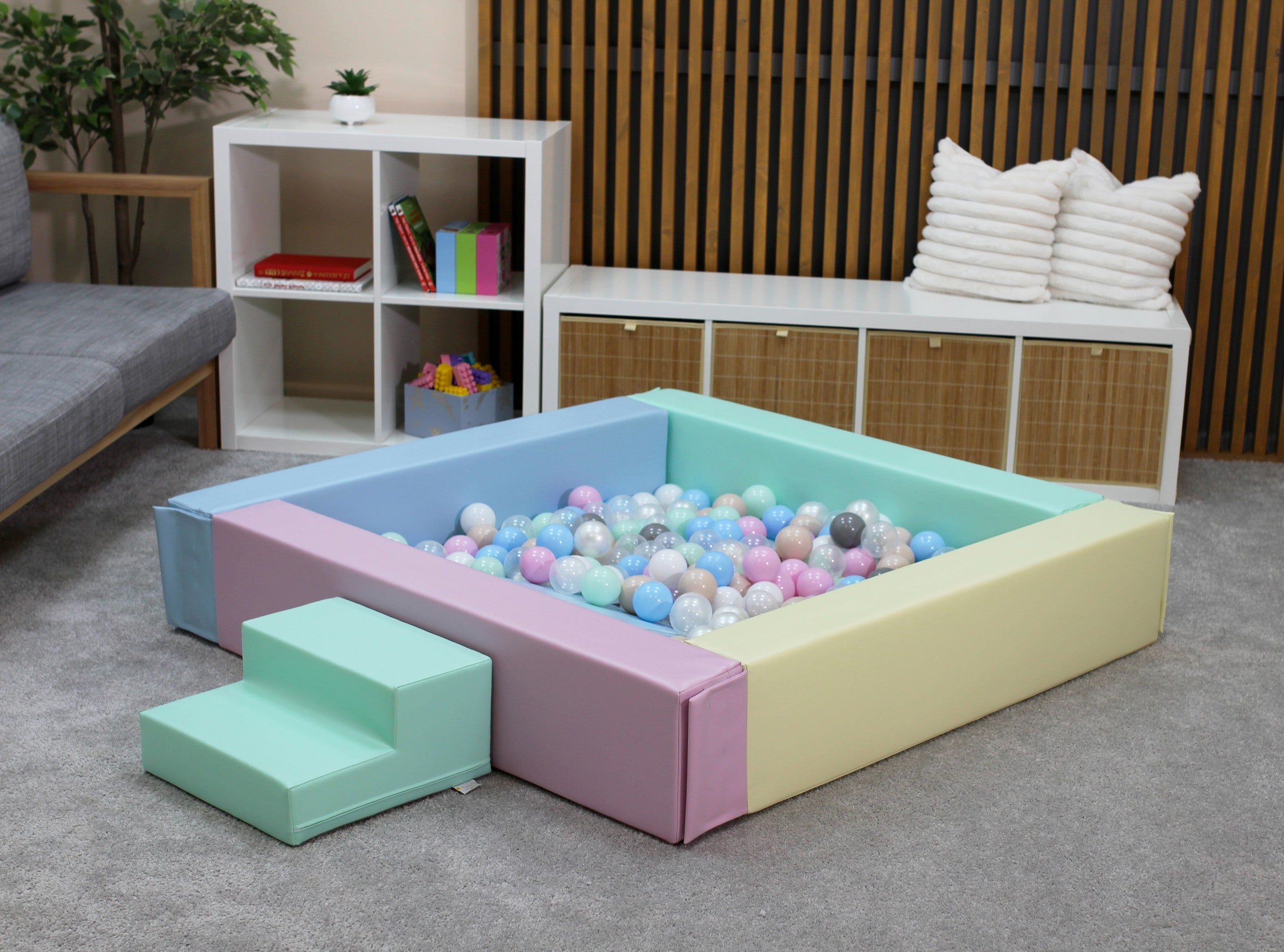 IGLU minkštas kamuoliukų baseinas 130 × 130 cm – šviesūs pasteliniai tonai