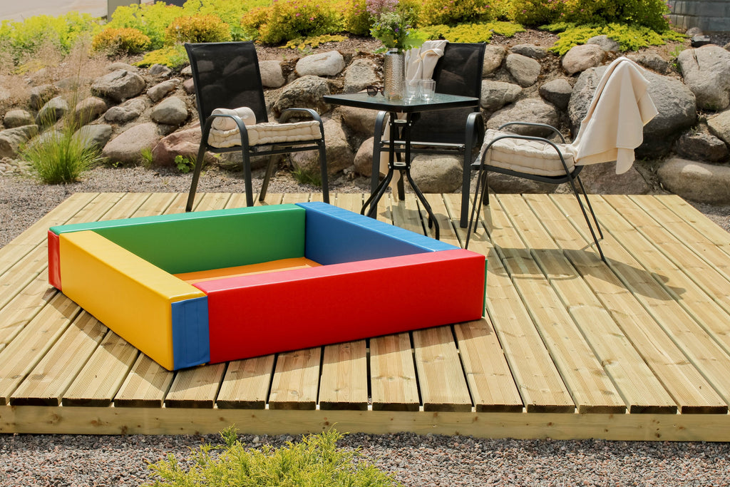 IGLU minkštas kamuoliukų baseinas 130 × 130 cm – spalvotas