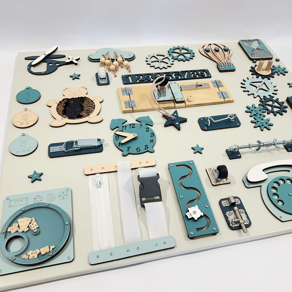 Didelė Montessori veiklos lenta ugdymui, 60 × 70 cm