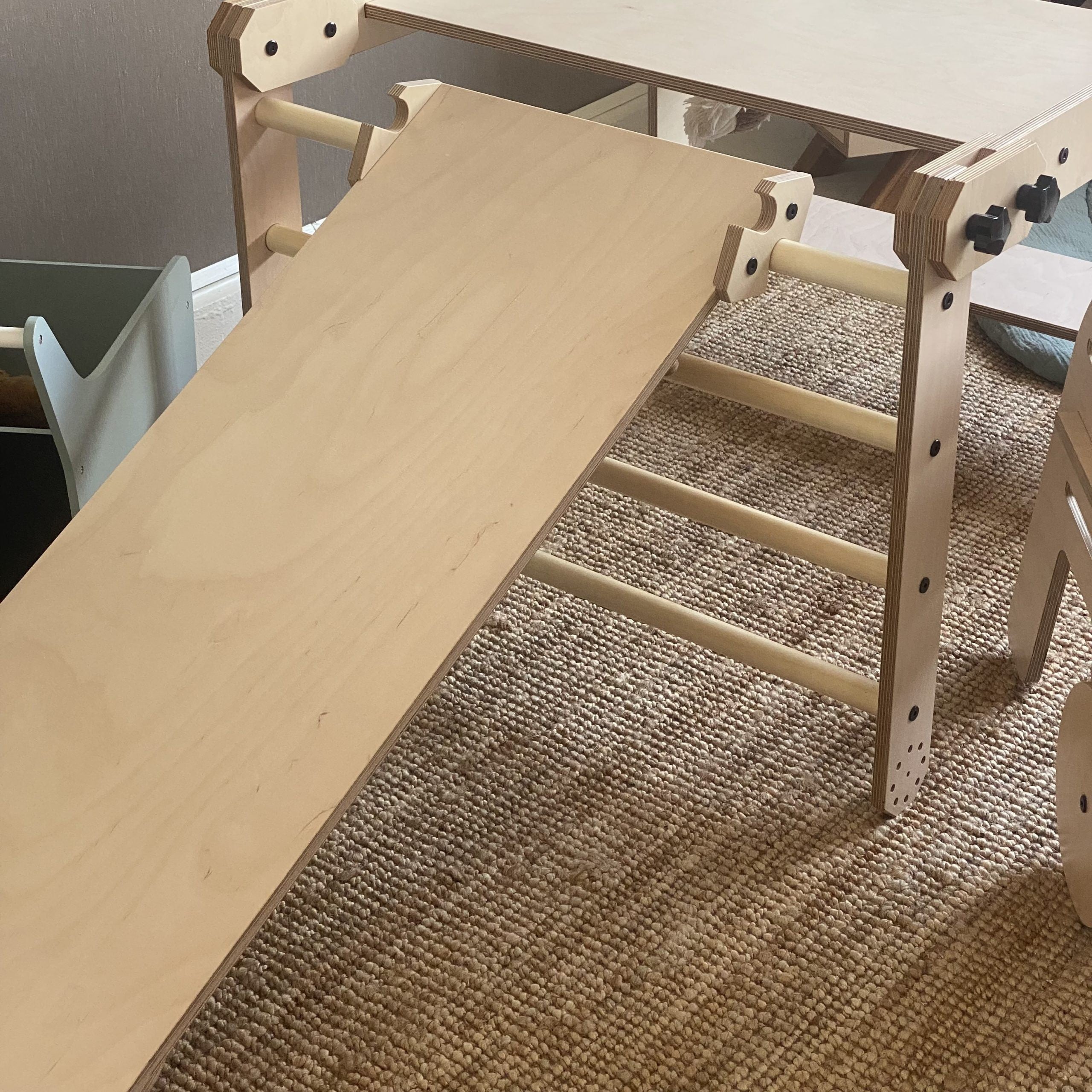Montessori laipiojimo rinkinys / stalas / piešimo lenta NABU