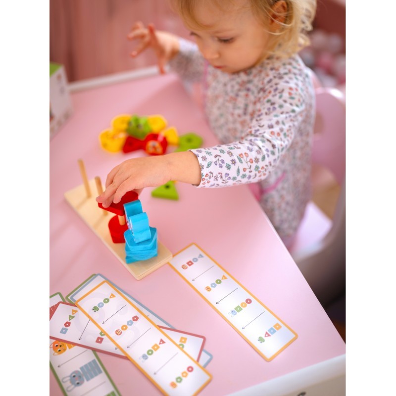 Montessori dėlionių piramidė su gyvūnais