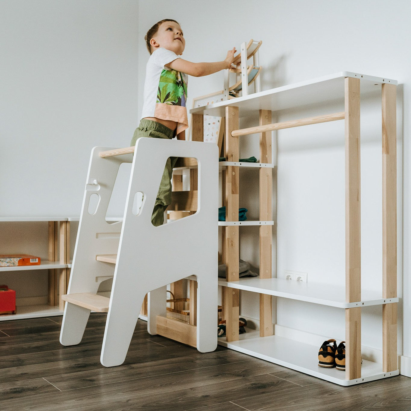 Montessori bokštelis „Saugumas+“
