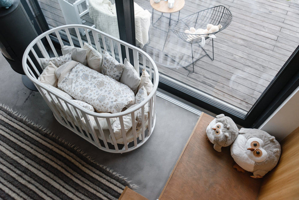 Round Baby Crib OLIN - White