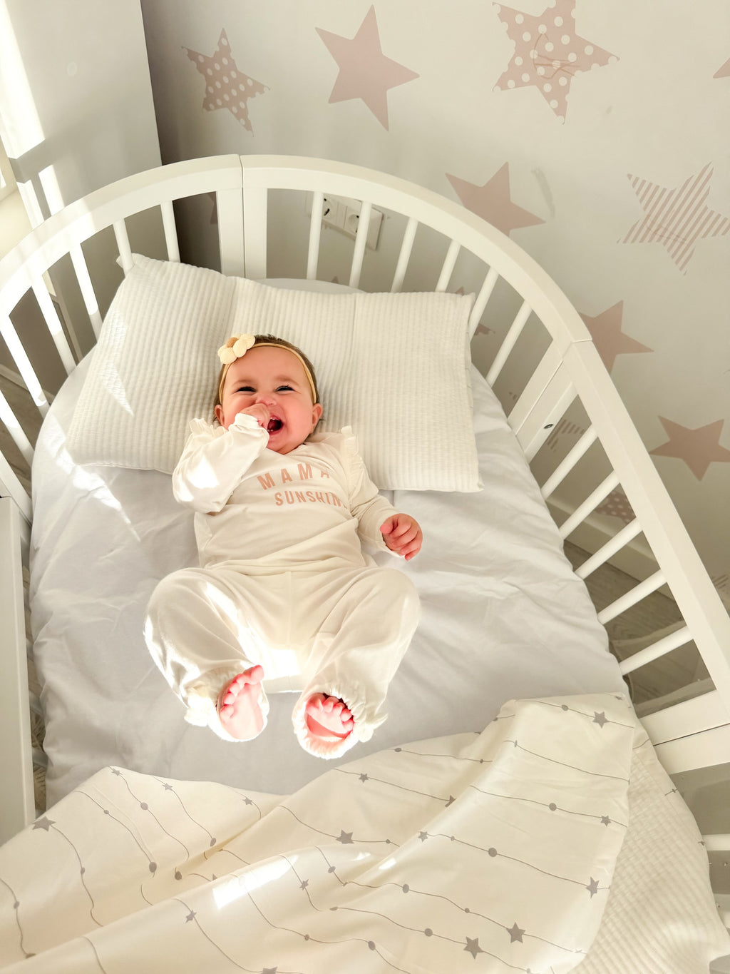 Round Baby Crib OLIN - White